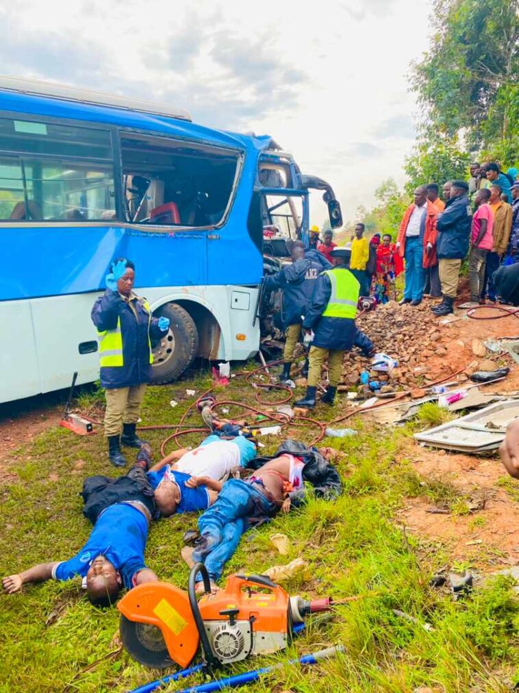 PHOTOS: Six people dead, several injured in Kabale – Ntungamo accident
