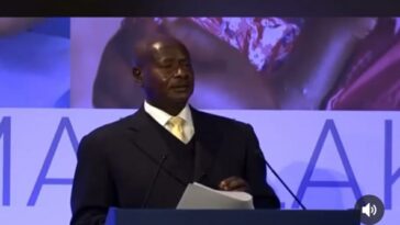 VIDEO: President Museveni refuses to follow protocol at US president organized ceremony