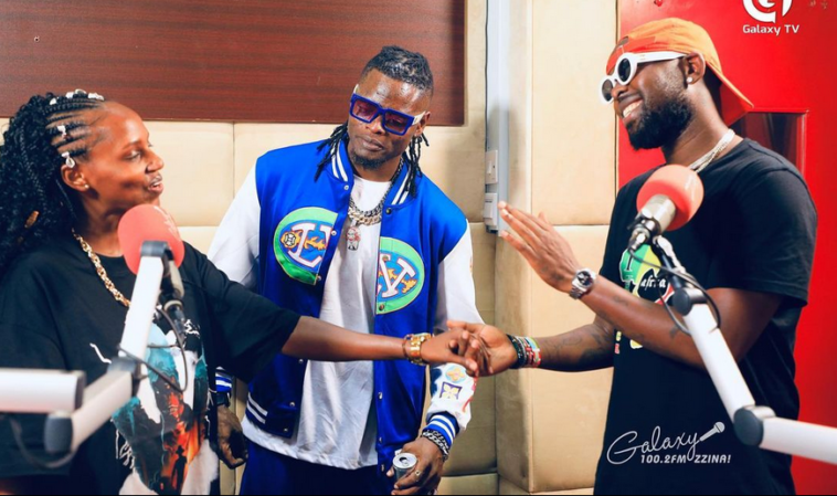 VIDEO: Eddy Kenzo into Alex Muhangi’s baby mama, Prim’s b00bs