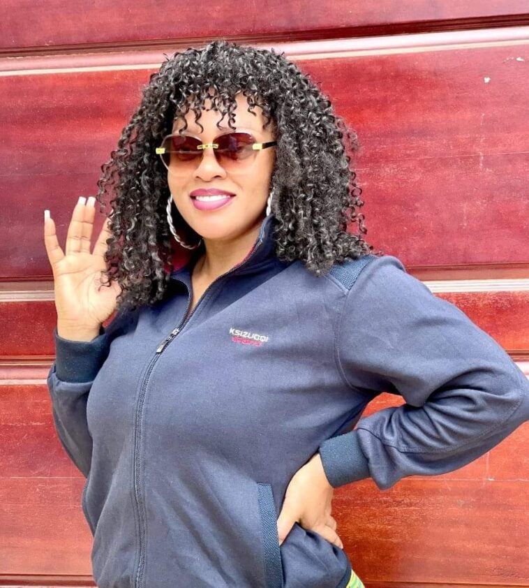 Dianah Nabatanzi laughs at Lwasa as another woman leaves him