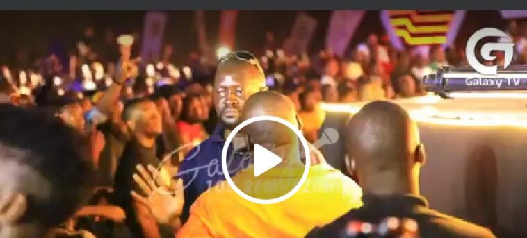 VIDEO: Watch disrespectful Bajjo get bounced at Jose Chameleon’s ‘Gwanga mujje’ concert