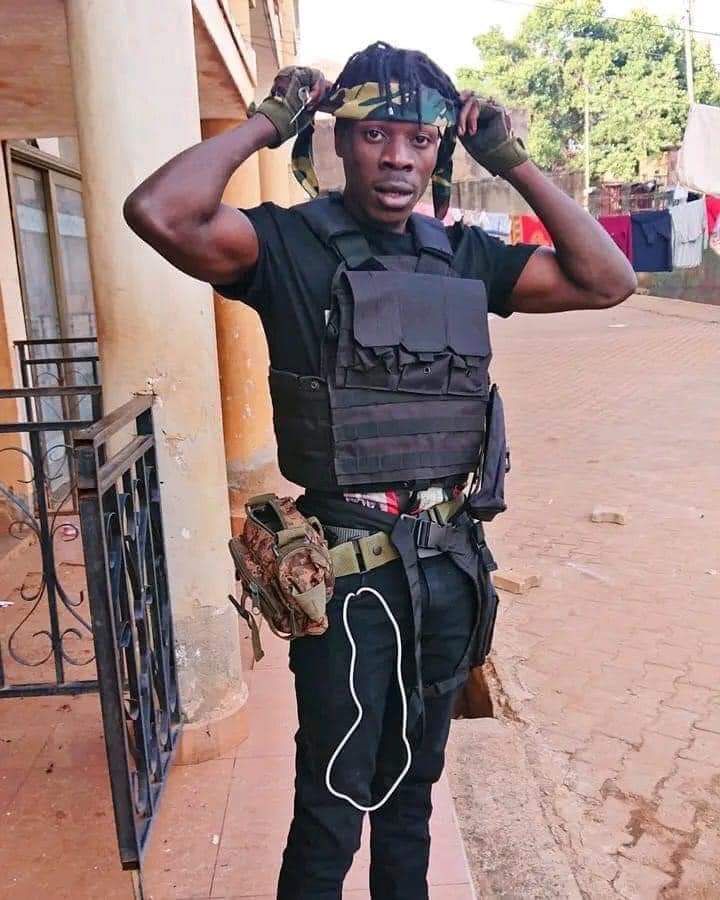 VIDEO: Alien Skin arrested by police at Wankulukuku