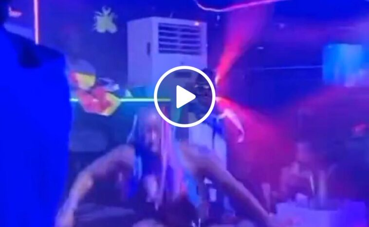VIDEO: Watch Winnie Nwagi falls off stage performing live
