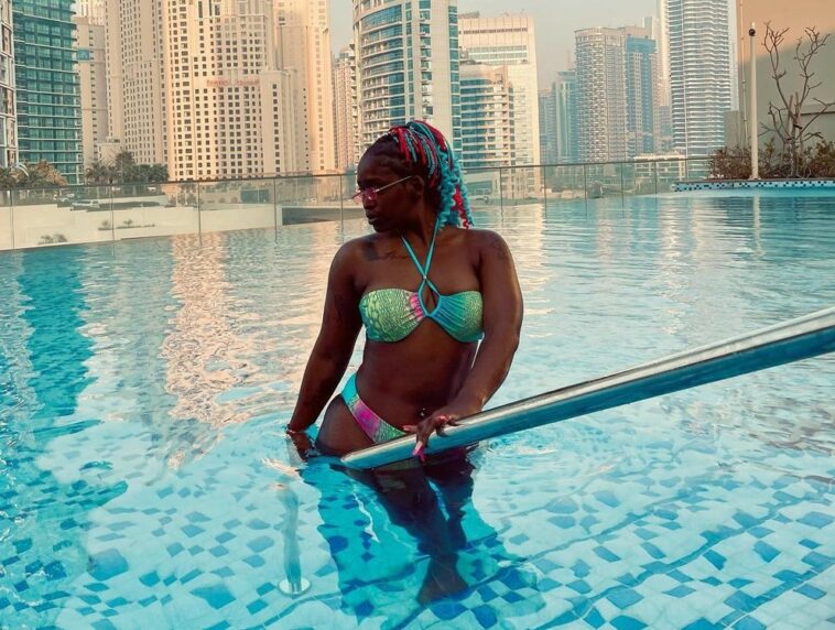 Photos: Winnie Nwagi parades 9kg sumbie in bikini