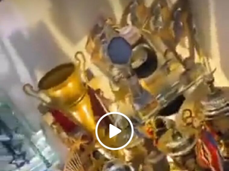 VIDEO: Greatest of all times! Eddy Kenzo shows off all his accolades achieved in music industry