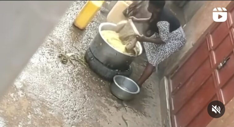 Video: No way – woman does dirty things to commercial food in a restaurant