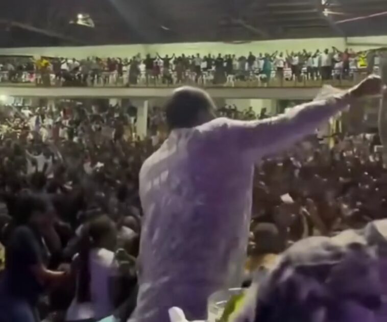 Video: Shocking miralces – Pastor Kayanja pours substances into believers