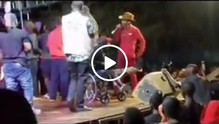 VIDEO: Watch Ronald Alimpa and Hassan Ndugwa fight live on stage