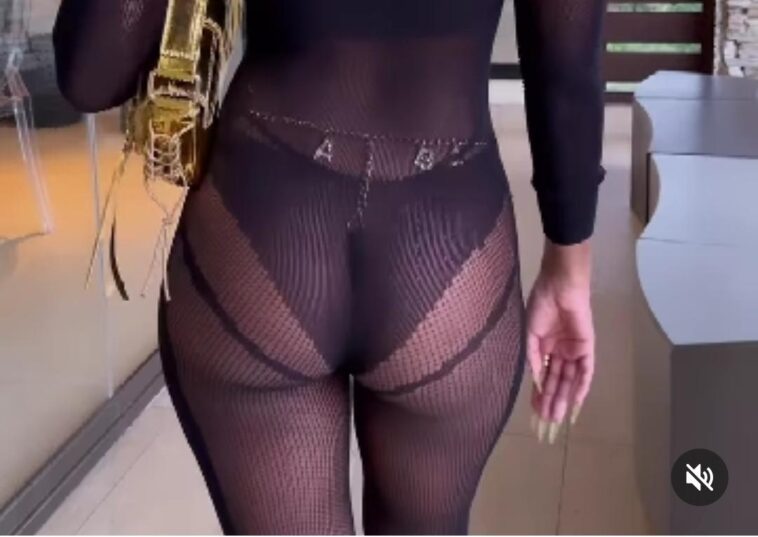 VIDEO: Sheilah Gashumba leaves men salivating as she shows off bare body on social media