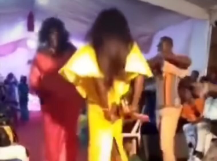 Video; Unbelievable! BRIDE’S dress leaves bams OUT