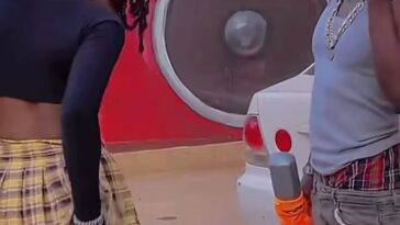 VIDEO: JIKWATEKO – Kapa Cat tries to tempt Alien Skin