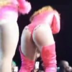 VIDEO: Singer Shakira Shakira appears on stage with bare b00ty