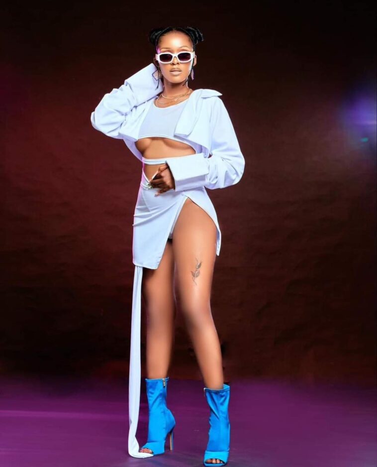 PHOTO; Jowy Landa shows off her black sumbie to fans