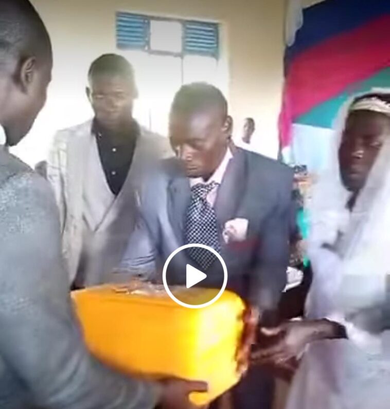 VIDEO: Hilarious! Couple gifted with empty Jerrycan on wedding ceremony