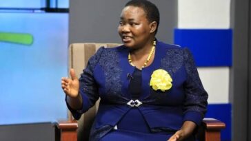 VIDEO: Okwepicha in progress between PM Nabbanja and locals